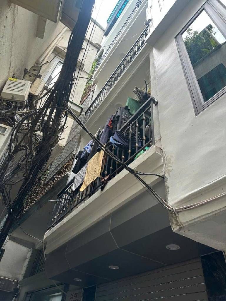 Bán nhà Ngõ Đại Đồng - diện tích 30,5m2 5 tầng - Nhà dân xây chắc chắn - giá 9,35 tỷ