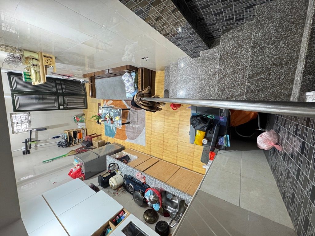 Bán nhà Nguyễn Xiển - diện tích 24m2 2 tầng - gần ô tô - giá 1,9 tỷ