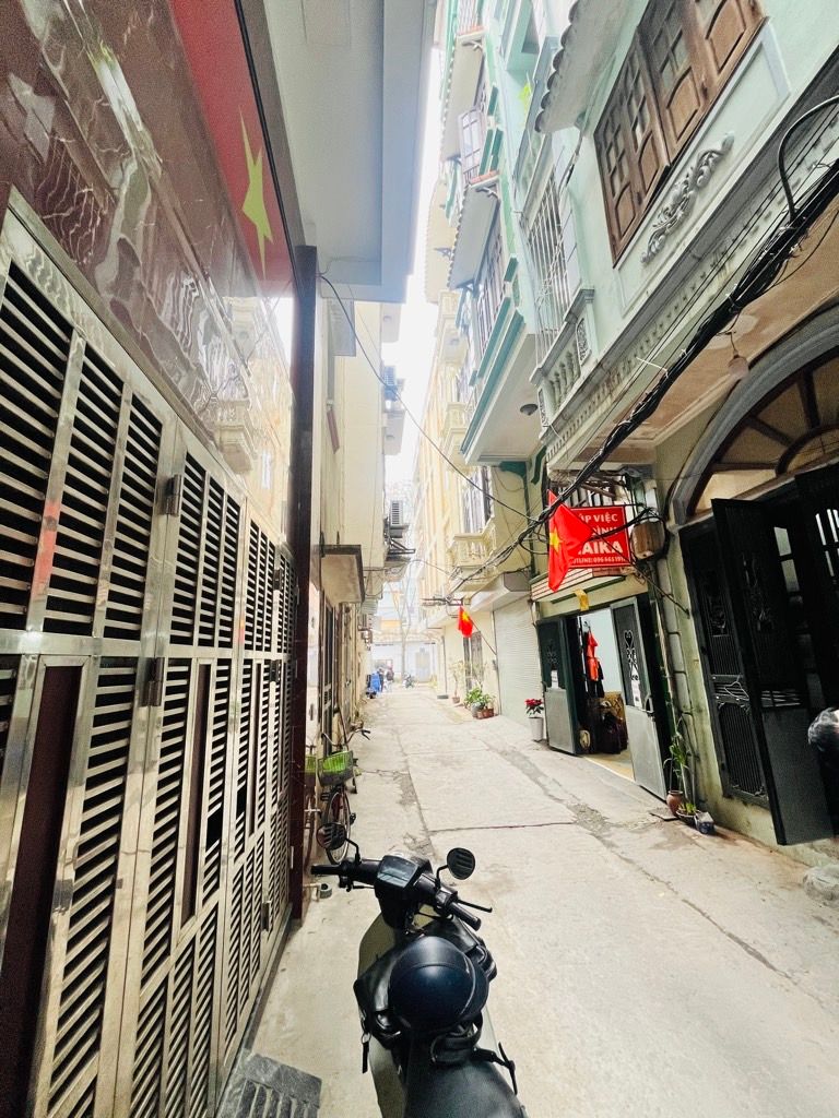 Bán nhà Đặng Xuân Bảng - diện tích 36m2 6 tầng - Ô TÔ CHẠY QUANH NHÀ - giá 13,9 tỷ