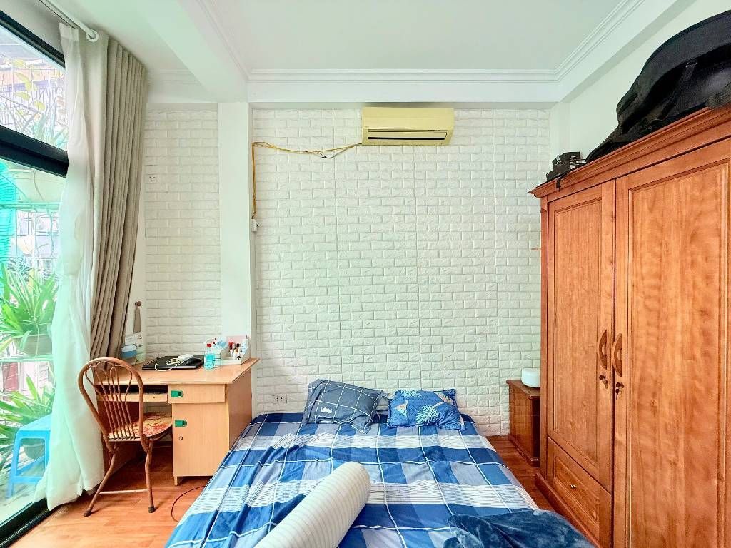 Bán nhà Đê Trần Khát Chân - diện tích 35m2 4 tầng - gần ô tô - giá 9,2 tỷ