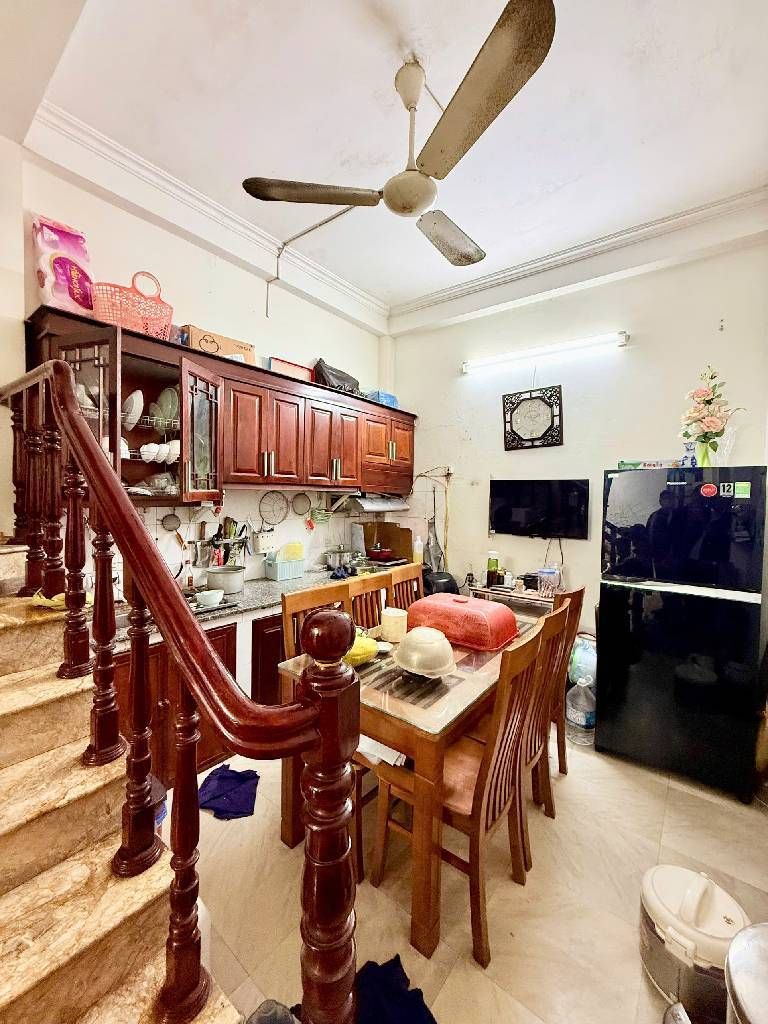 Bán nhà Đê Trần Khát Chân - diện tích 35m2 4 tầng - gần ô tô - giá 9,2 tỷ