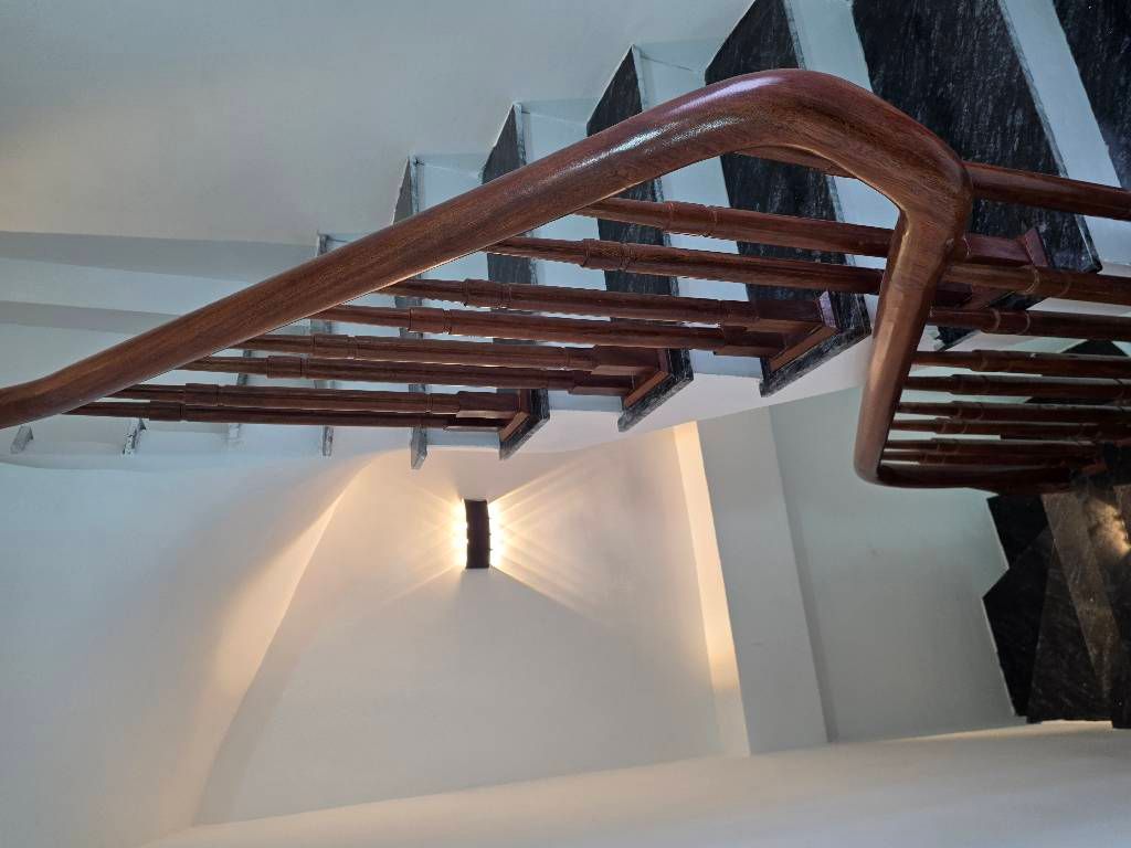 Bán nhà Ngọc Hồi - diện tích 40m2 6 tầng - thang máy - giá 9,5 tỷ