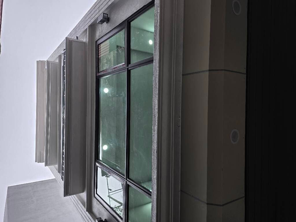 Bán nhà Ngọc Hồi - diện tích 40m2 6 tầng - thang máy - giá 9,5 tỷ