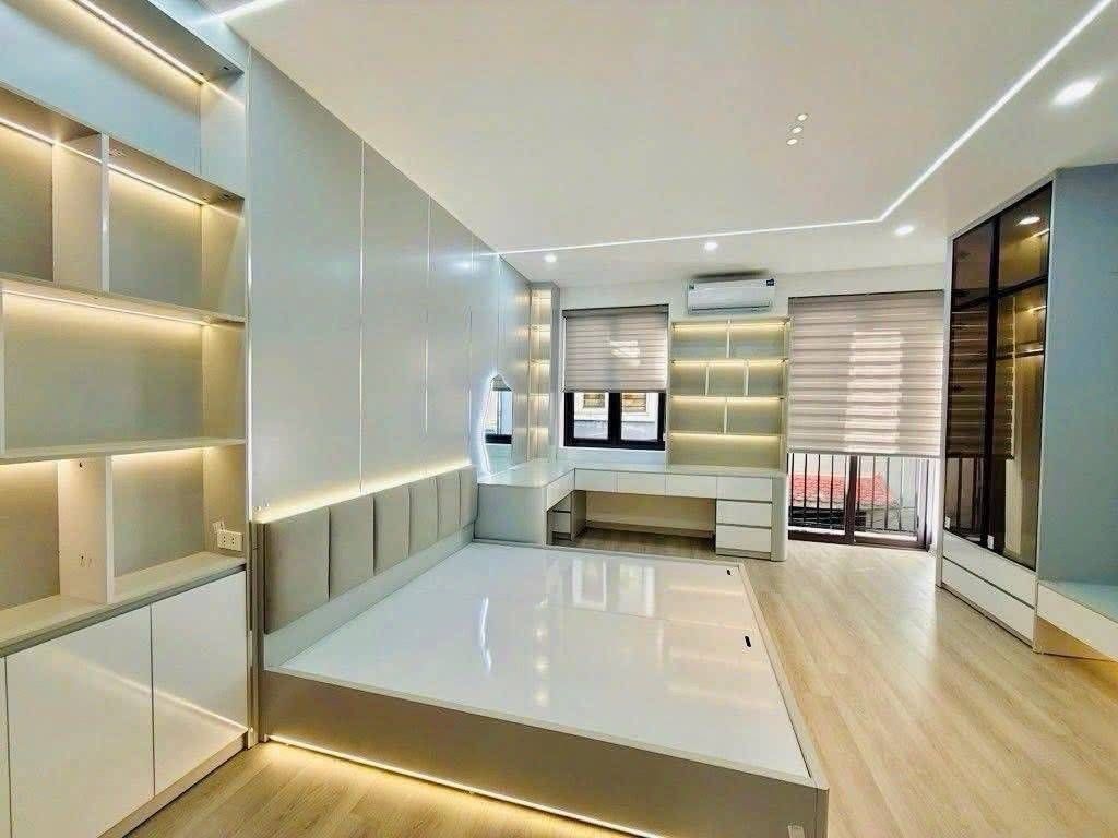Bán nhà Ngọc Hồi - diện tích 40m2 6 tầng - thang máy - giá 9,5 tỷ