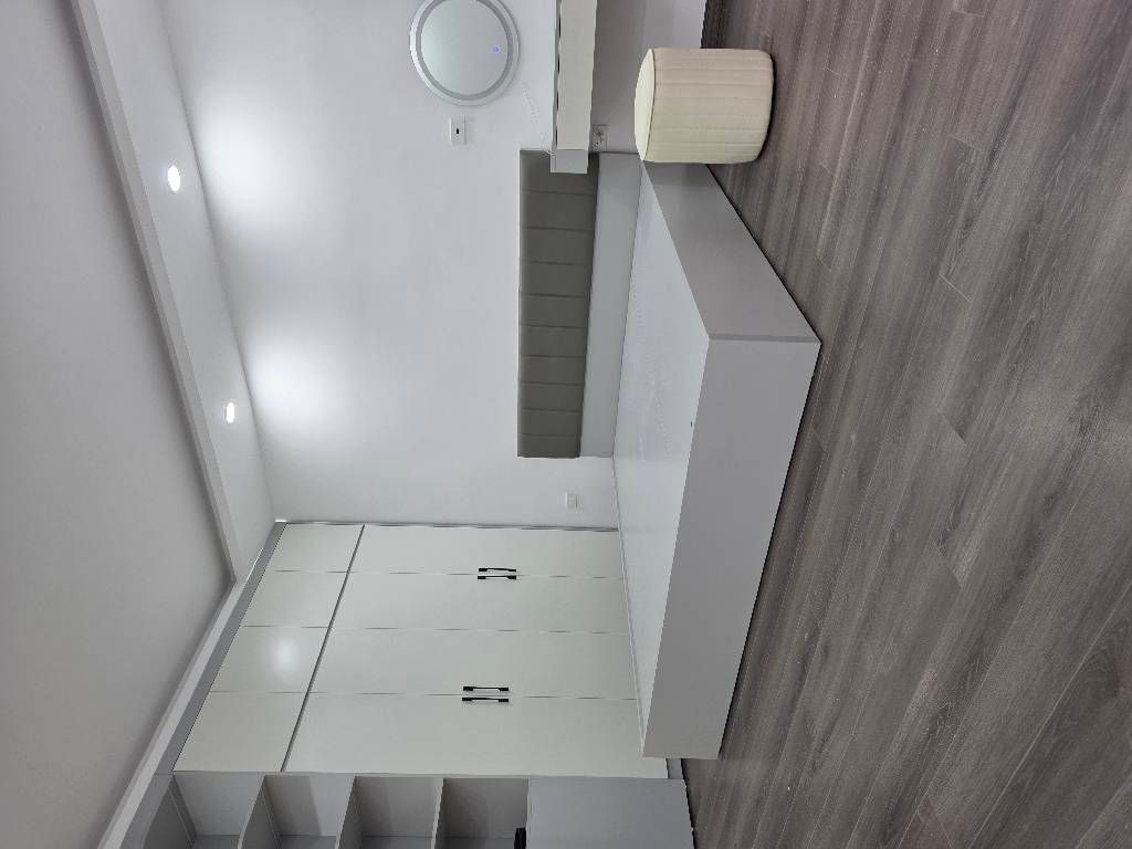 Bán nhà Ngọc Hồi - diện tích 40m2 6 tầng - thang máy - giá 9,5 tỷ