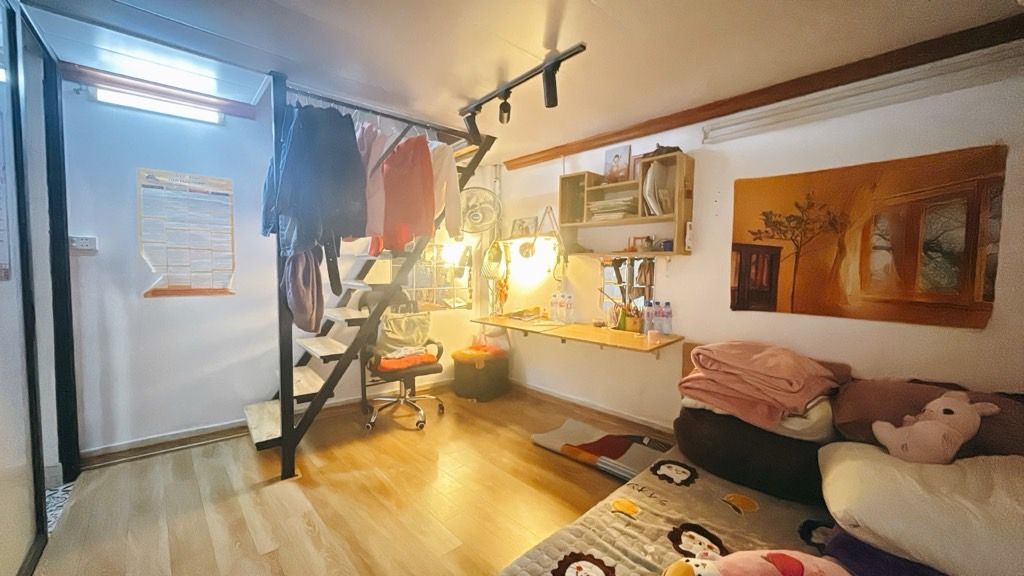 Bán nhà Nguyễn Khoái - diện tích 40m2 3 tầng - ngõ thông hai đầu - giá 8 tỷ