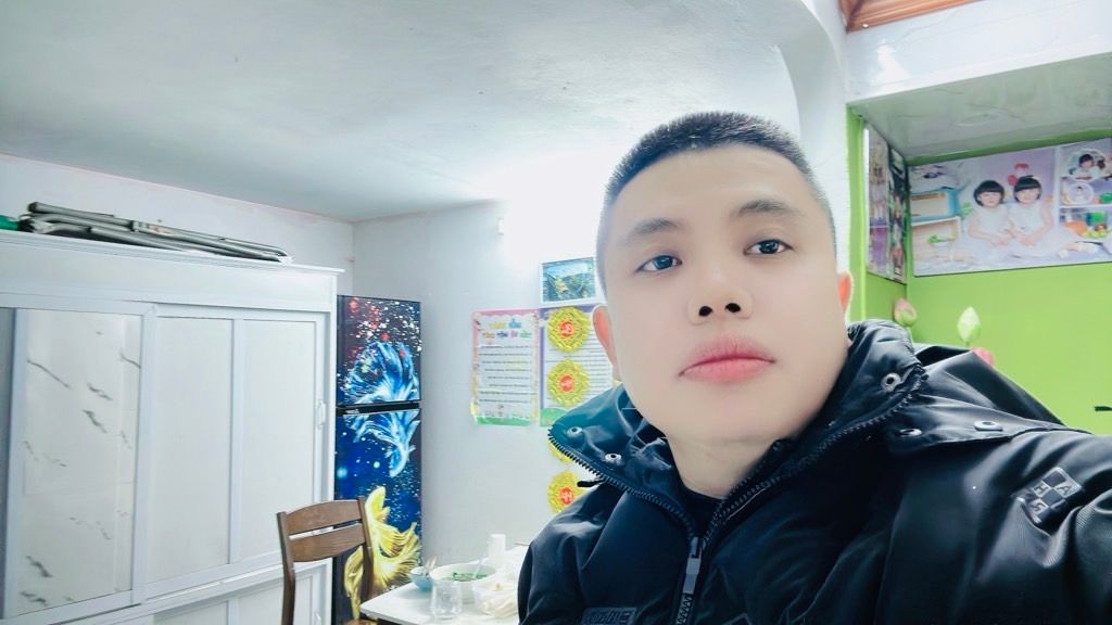 Bán nhà Nguyễn Khoái - diện tích 40m2 3 tầng - ngõ thông hai đầu - giá 8 tỷ