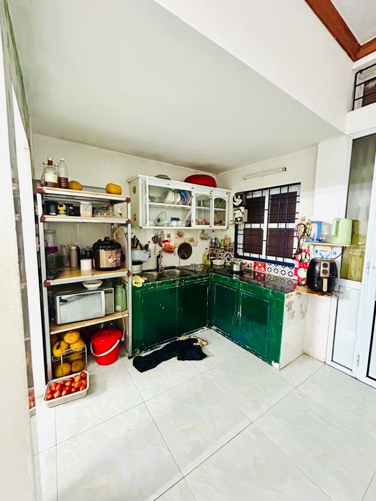 Bán nhà Nguyễn Khoái - diện tích 40m2 3 tầng - ngõ thông hai đầu - giá 8 tỷ