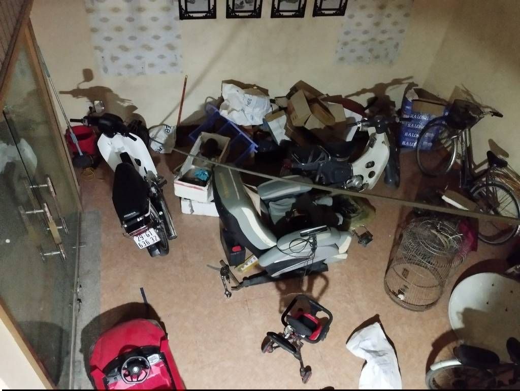 Bán nhà Giáp Nhất - diện tích 49m2 6 tầng - Nhà lô góc - giá 13,8 tỷ