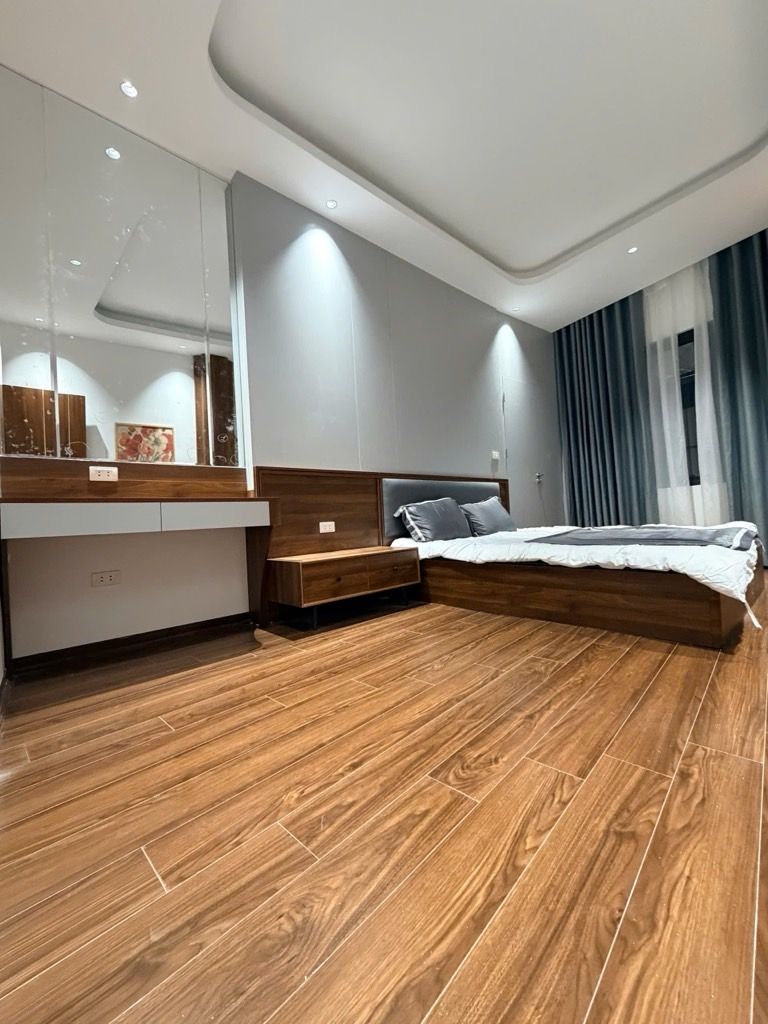 Bán nhà Ngõ Chợ Khâm Thiên - diện tích 32m2 6 tầng - Lô góc, thang máy - giá 9,8 tỷ