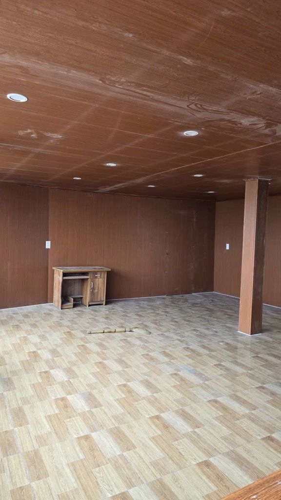 Bán nhà Nguyễn Khoái - diện tích 64m2 5 tầng - Ô tô tải tránh nhau - giá 12,7 tỷ