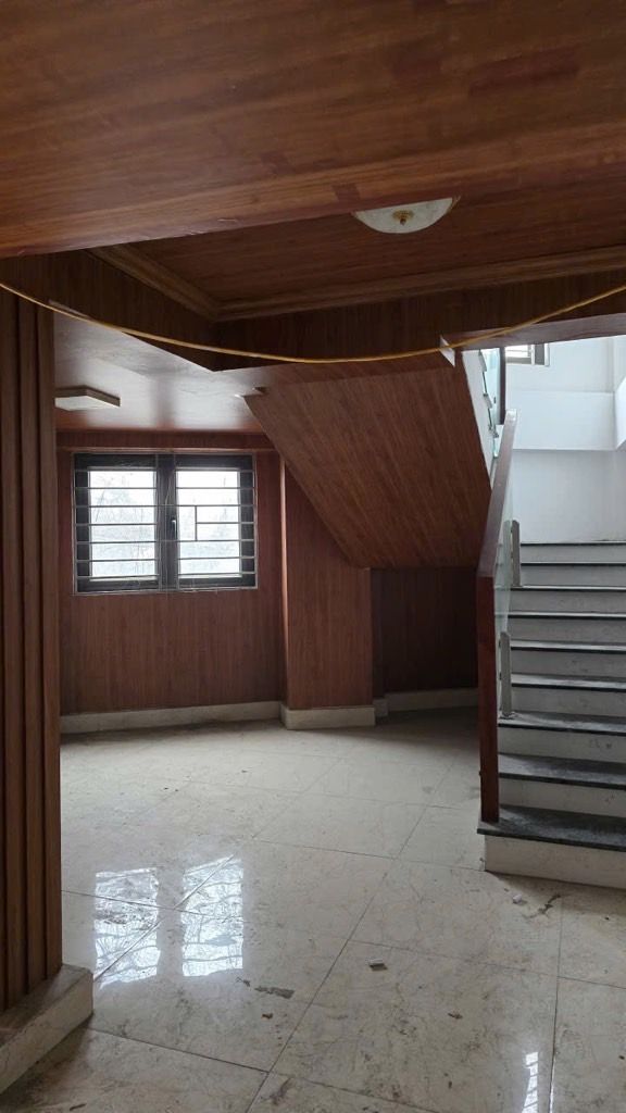 Bán nhà Nguyễn Khoái - diện tích 64m2 5 tầng - Ô tô tải tránh nhau - giá 12,7 tỷ