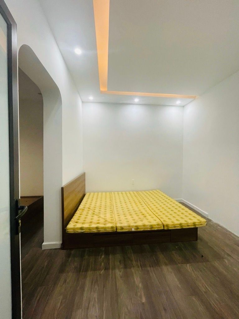 Bán nhà Lý Văn Phức - diện tích 67m2 4 tầng - Sổ đỏ chính chủ - giá 20 tỷ