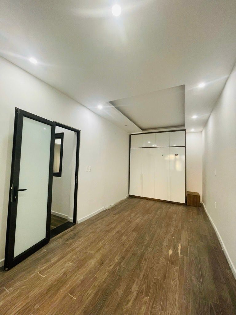 Bán nhà Lý Văn Phức - diện tích 67m2 4 tầng - Sổ đỏ chính chủ - giá 20 tỷ