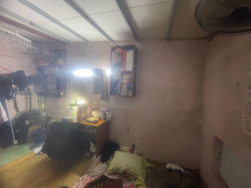 Bán nhà Ngõ Mai Hương - diện tích 35.8m2 2 tầng - lô góc - giá 9 tỷ