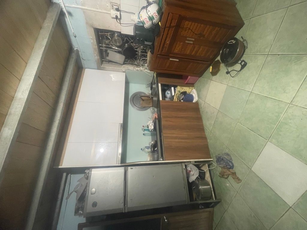 Bán nhà Ngõ Mai Hương - diện tích 35.8m2 2 tầng - lô góc - giá 9 tỷ