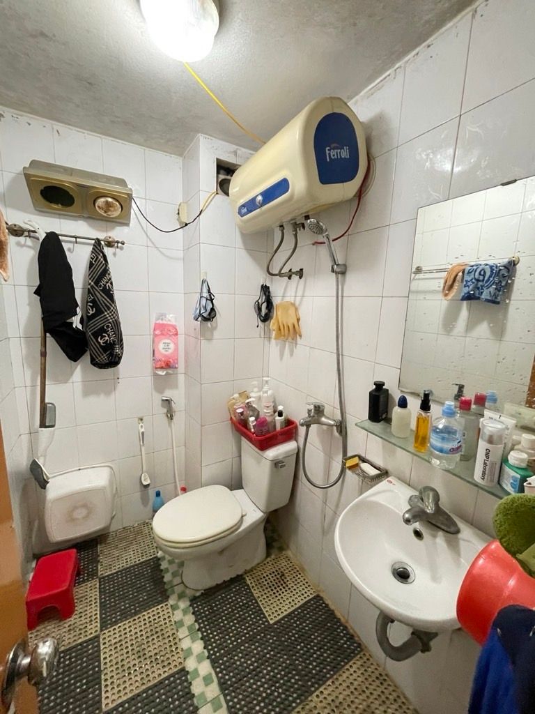 Bán nhà Đê Trần Khát Chân - diện tích 35.8m2 3 tầng - Ô TÔ - giá 13,5 tỷ