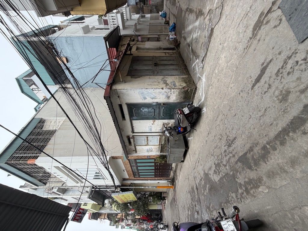 Bán nhà trong ngõ Ngô Gia Tự 30m2 x 1 tầng, Q. Long Biên – Giá 7,6 tỷ