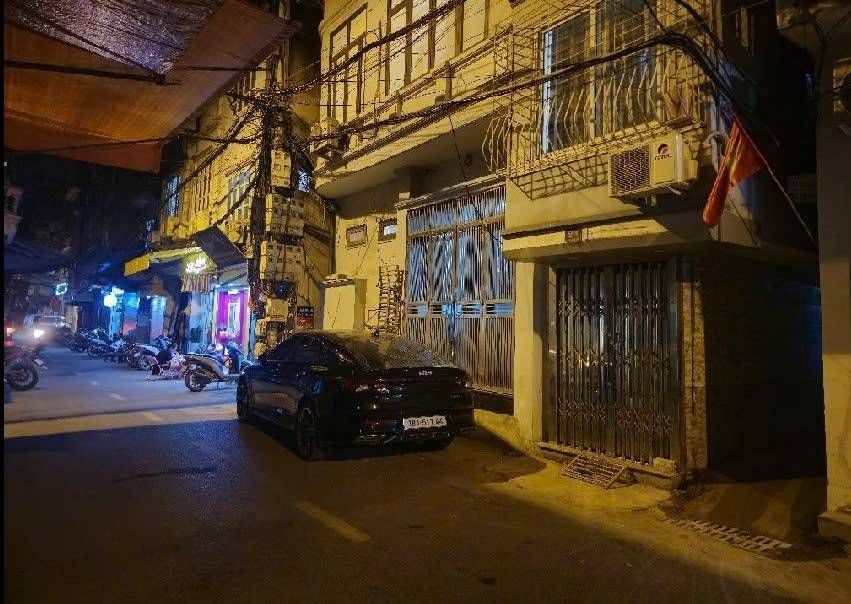 Bán nhà Tân Mai - diện tích 15,1m2 4 tầng - Ô tô tránh - giá 2,5 tỷ