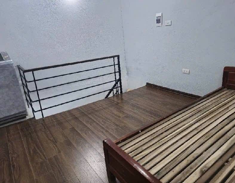 Bán nhà Tân Mai - diện tích 15,1m2 4 tầng - Ô tô tránh - giá 2,5 tỷ