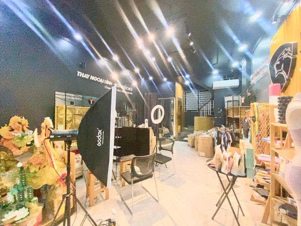 Bán nhà Khuất Duy Tiến - diện tích 38m2 5 tầng - Ô TÔ TRÁNH, THANG MÁY - giá 22,9 tỷ