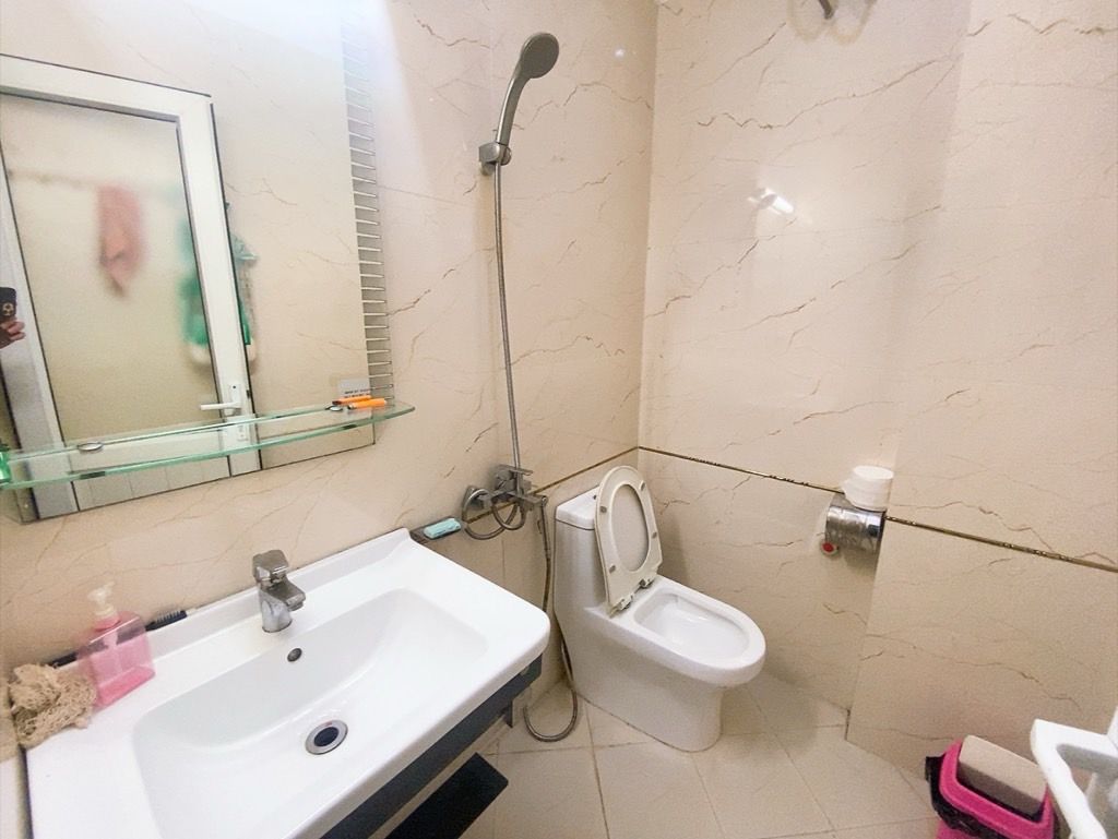 Bán nhà Khuất Duy Tiến - diện tích 38m2 5 tầng - Ô TÔ TRÁNH, THANG MÁY - giá 22,9 tỷ