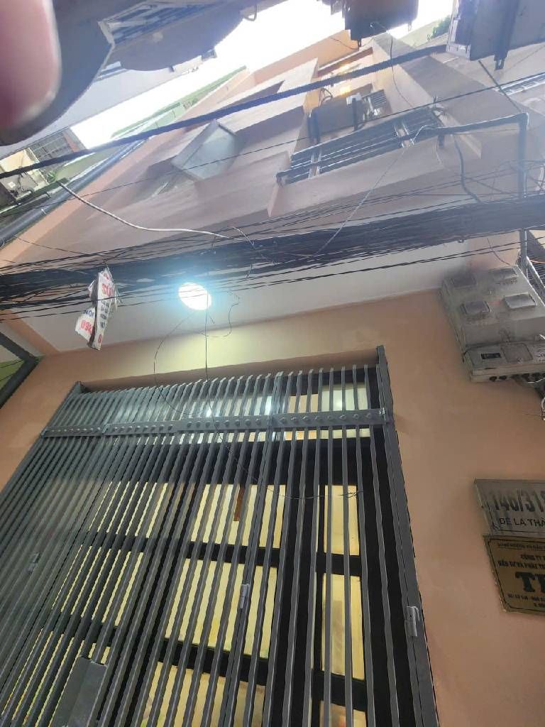 Bán nhà Đê La Thành - diện tích 49m2 5 tầng - Mặt ngõ thông thoáng - giá 9,5 tỷ