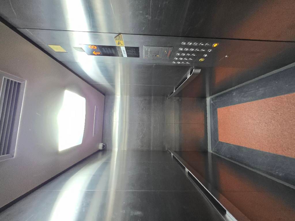 Bán nhà Nguyễn Xiển - diện tích 90m2 1 tầng - Cực hiếm - giá 8,3 tỷ