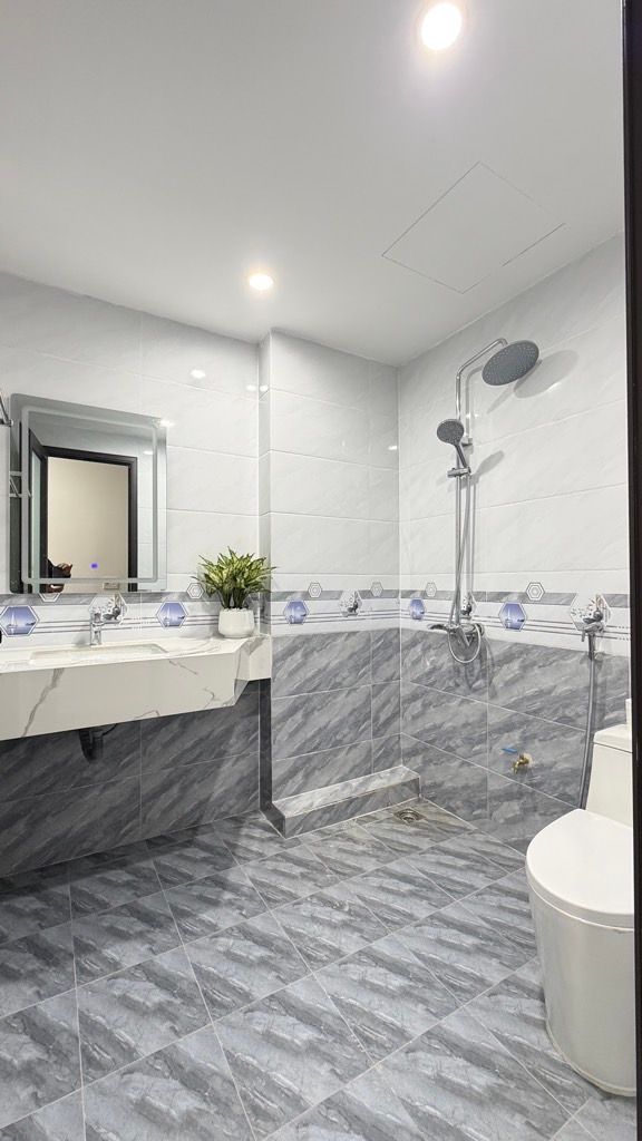 Bán nhà Giáp Nhị - diện tích 44m2 6 tầng - Căn góc 2 thoáng vĩnh viễn - giá 13,5 tỷ