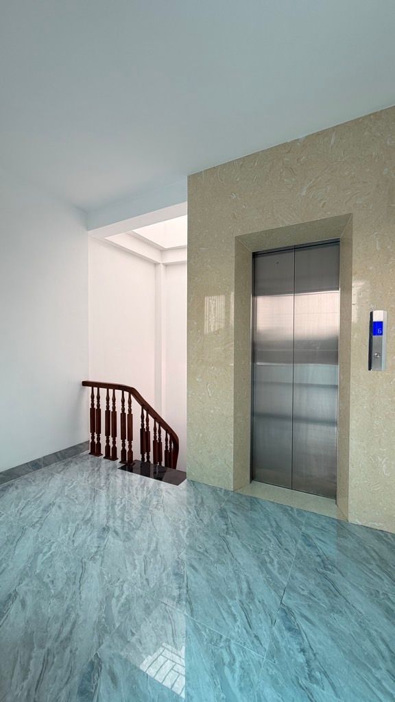 Bán nhà Giáp Nhị - diện tích 44m2 6 tầng - Căn góc 2 thoáng vĩnh viễn - giá 13,5 tỷ