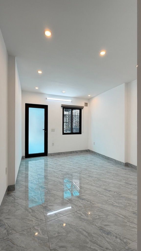 Bán nhà Giáp Nhị - diện tích 44m2 6 tầng - Căn góc 2 thoáng vĩnh viễn - giá 13,5 tỷ