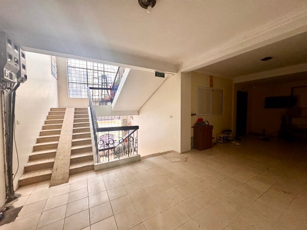 Bán nhà Đầm Trấu - diện tích 42.6m2 1 tầng - Nhà sạch sẽ, vào ở ngay - giá 4,6 tỷ