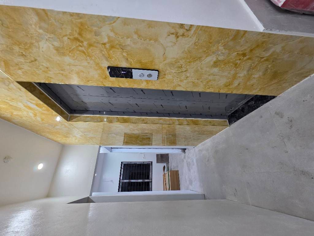 Bán nhà Chính Kinh - diện tích 49,4m2 7 tầng - Ngõ nông, ô tô tránh - giá 16,6 tỷ