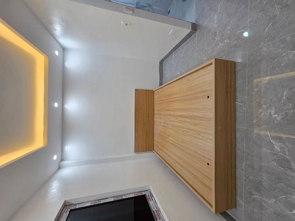 Bán nhà Chính Kinh - diện tích 49,4m2 7 tầng - Ngõ nông, ô tô tránh - giá 16,6 tỷ