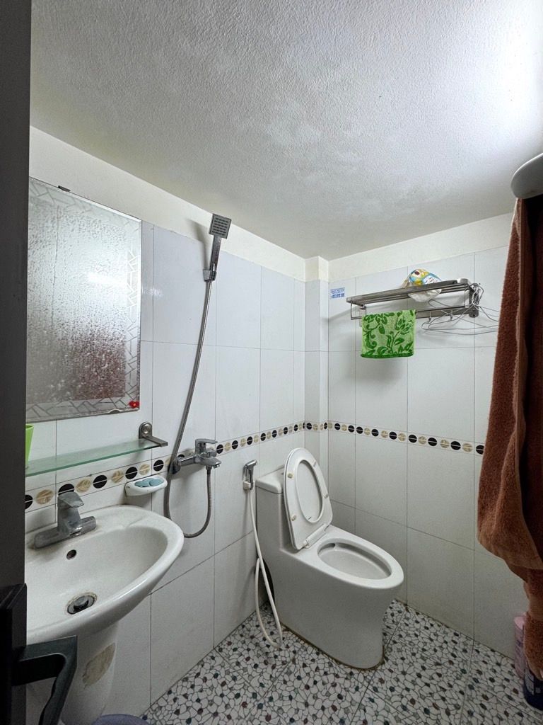 Bán nhà Hào Nam - diện tích 38.9m2 6 tầng - Mặt ngõ thông, kinh doanh - giá 14 tỷ