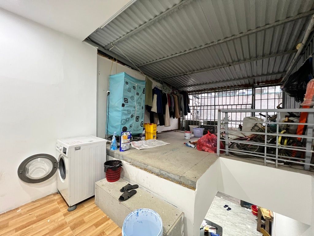 Bán nhà Định Công Hạ - diện tích 36.6m2 2 tầng - giá 2,25 tỷ