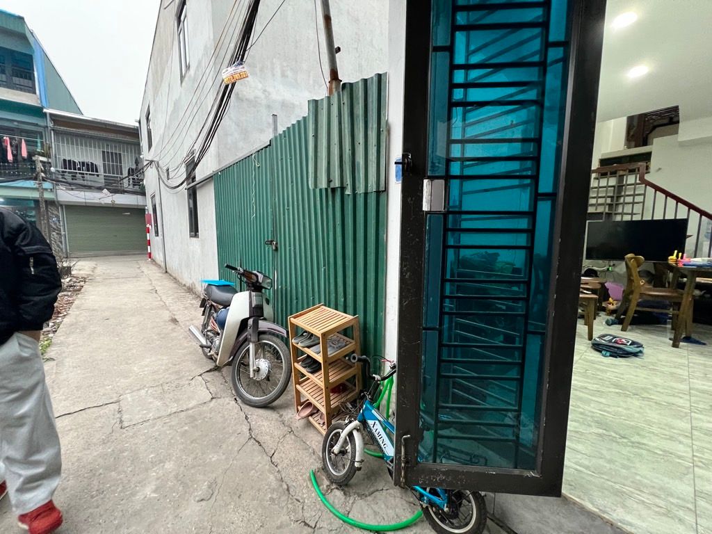 Bán nhà Định Công Hạ - diện tích 36.6m2 2 tầng - giá 2,25 tỷ