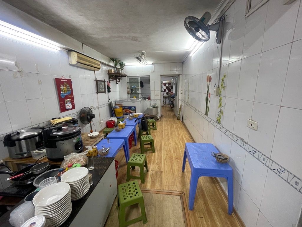 Bán nhà Thanh Nhàn - diện tích 13,7m2 1 tầng - Nhà B2 Tập thể Trại Găng - giá 4,75 tỷ