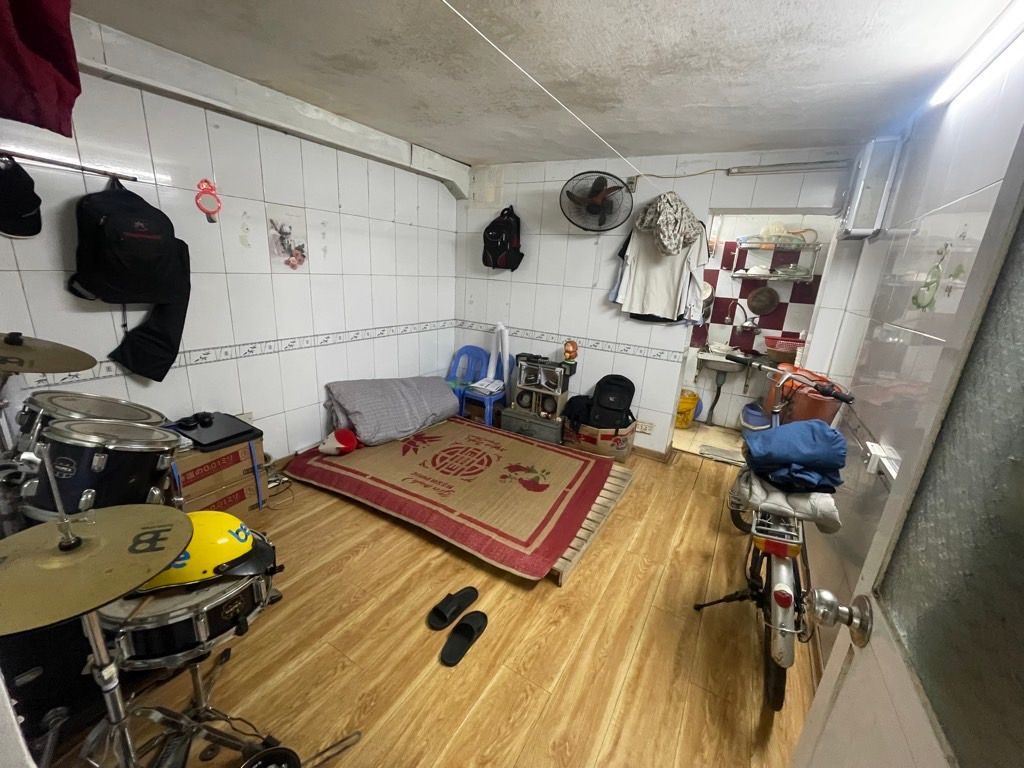 Bán nhà Thanh Nhàn - diện tích 13,7m2 1 tầng - Nhà B2 Tập thể Trại Găng - giá 4,75 tỷ