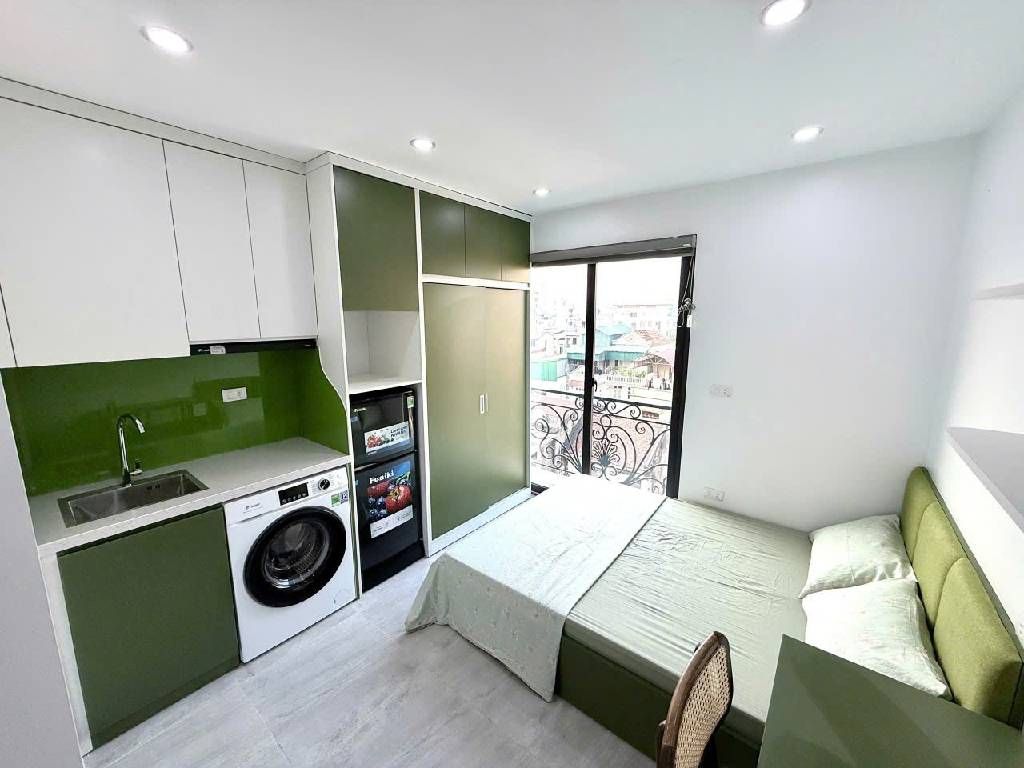 Bán nhà Trương Định - diện tích 35m2 7 tầng - NGÕ Ô TÔ - giá 11,8 tỷ