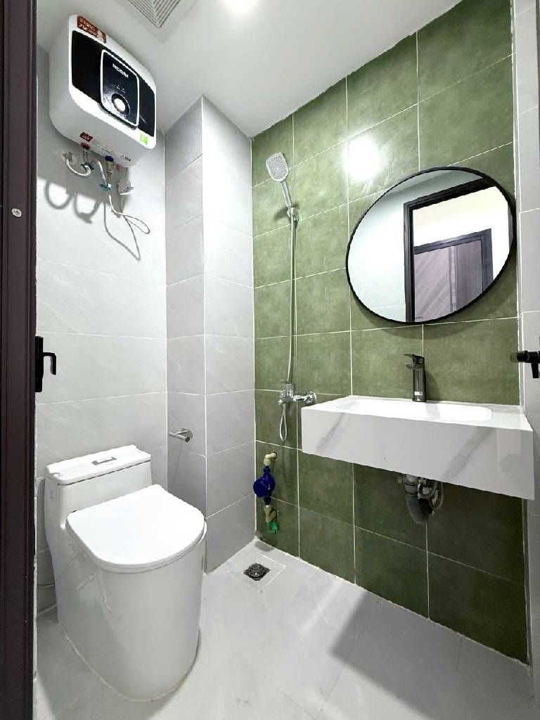 Bán nhà Trương Định - diện tích 35m2 7 tầng - NGÕ Ô TÔ - giá 11,8 tỷ