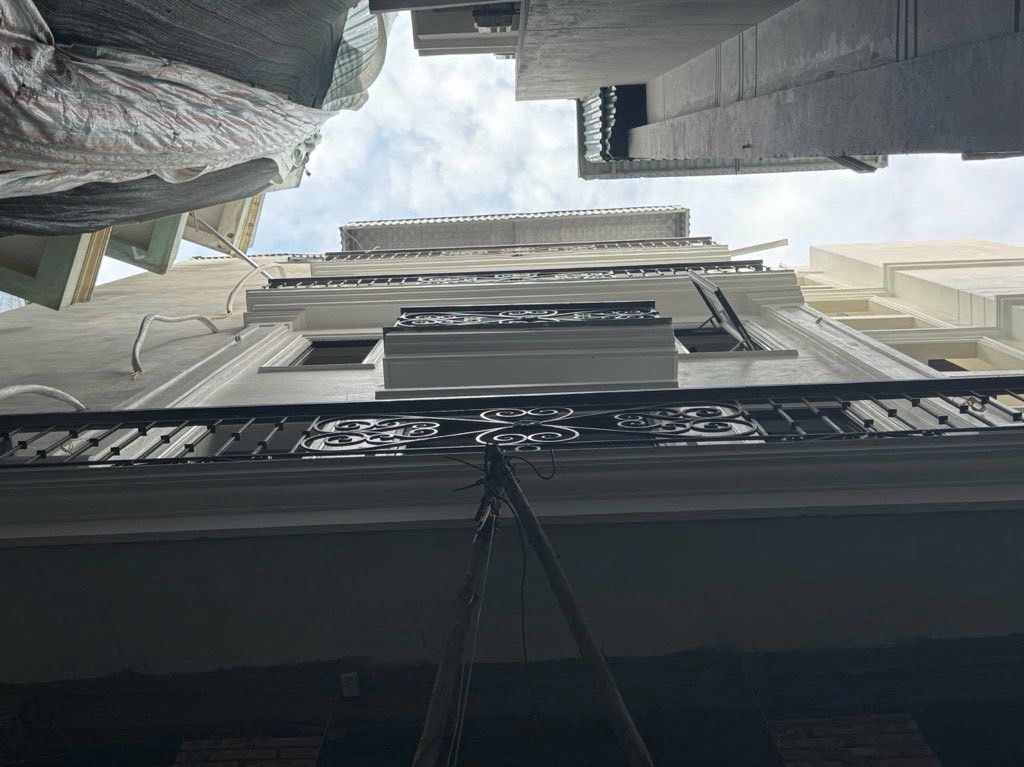 Bán nhà Phố Vọng - diện tích 31m2 7 tầng - thang máy, full đồ - giá 12,8 tỷ