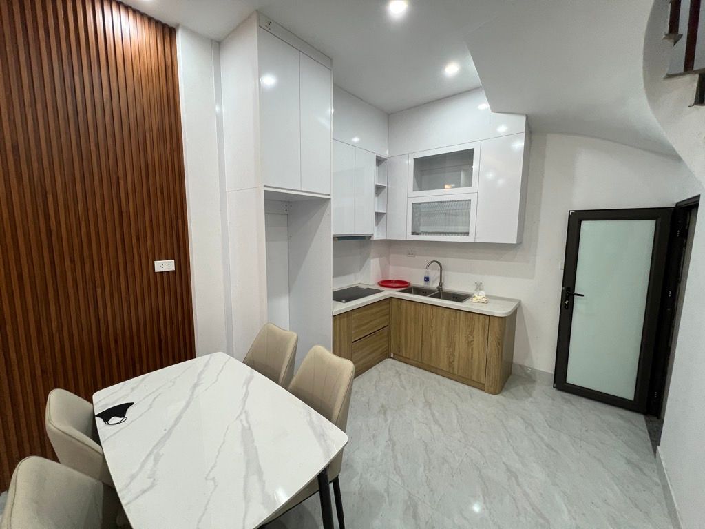 Bán nhà Văn Chương - diện tích 30m2 5 tầng - Full nội thất - giá 9,8 tỷ