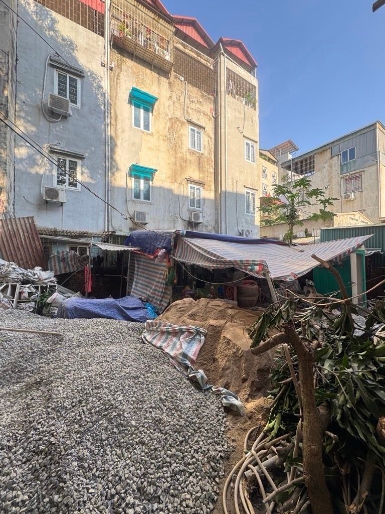 Bán nhà Kim Giang - diện tích 238m2 1 tầng - ô tô lùi sát cổng - giá 15,5 tỷ