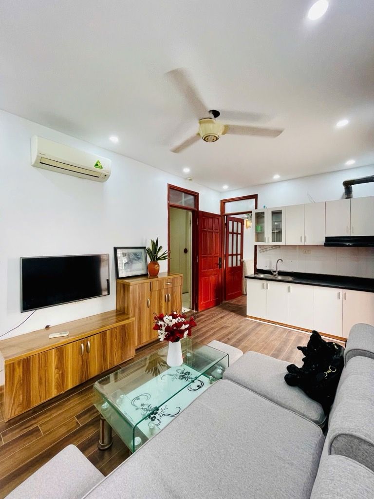 Bán nhà Thượng Đình - diện tích 50m2 11 tầng - ô tô đỗ cửa - giá 2,6 tỷ