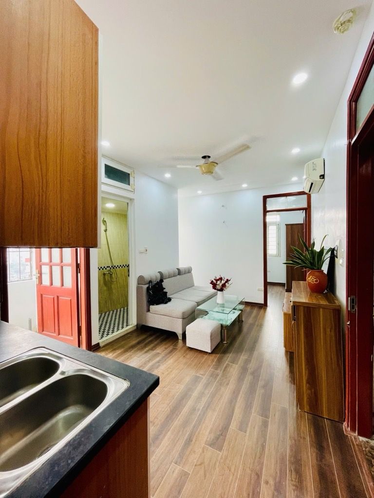 Bán nhà Thượng Đình - diện tích 50m2 11 tầng - ô tô đỗ cửa - giá 2,6 tỷ