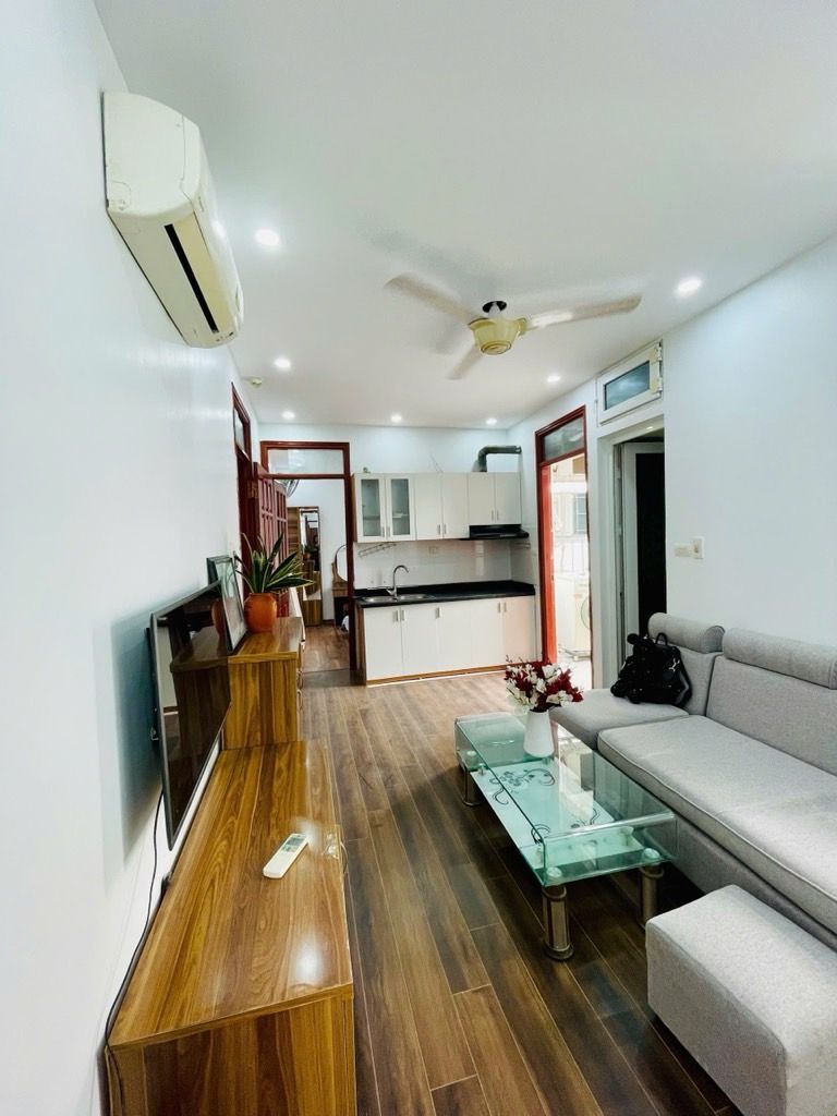 Bán nhà Thượng Đình - diện tích 50m2 11 tầng - ô tô đỗ cửa - giá 2,6 tỷ