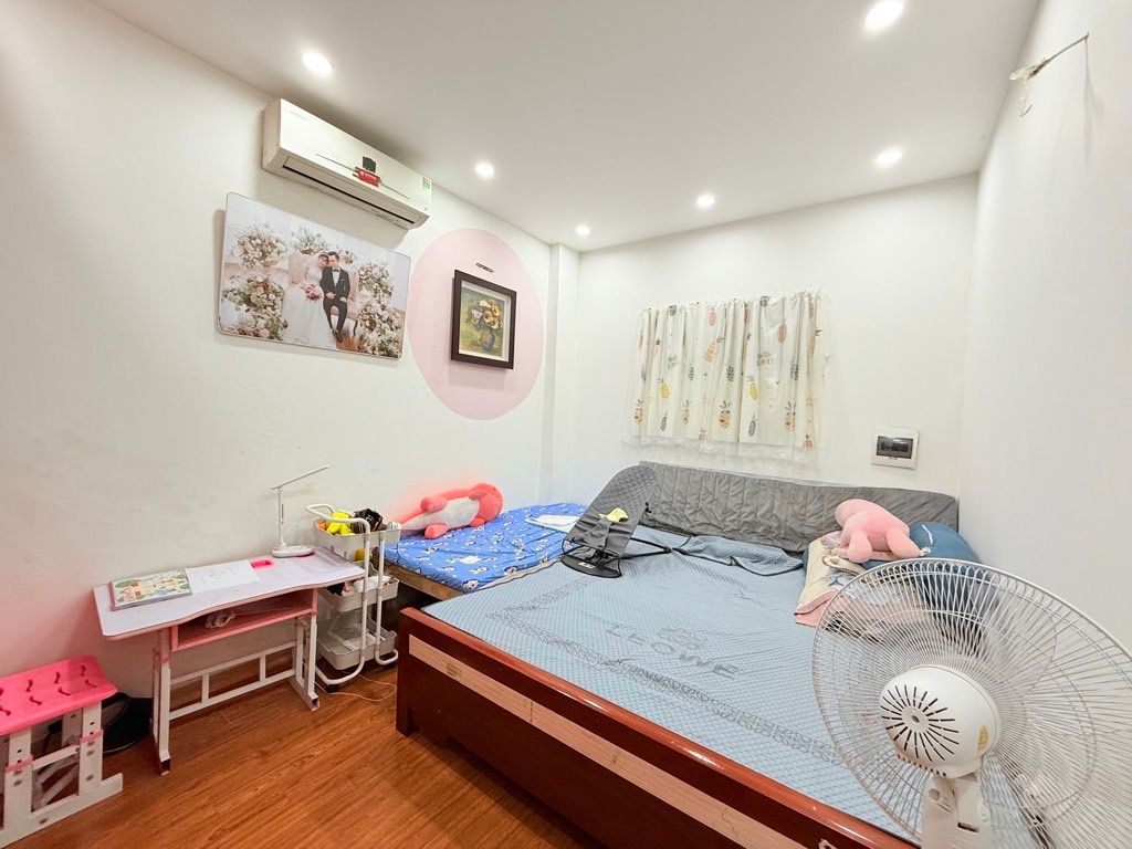 Bán nhà Kim Văn Kim Lũ - diện tích 49.1m2 45 tầng - Căn hộ đẹp, giá 3,9 tỷ