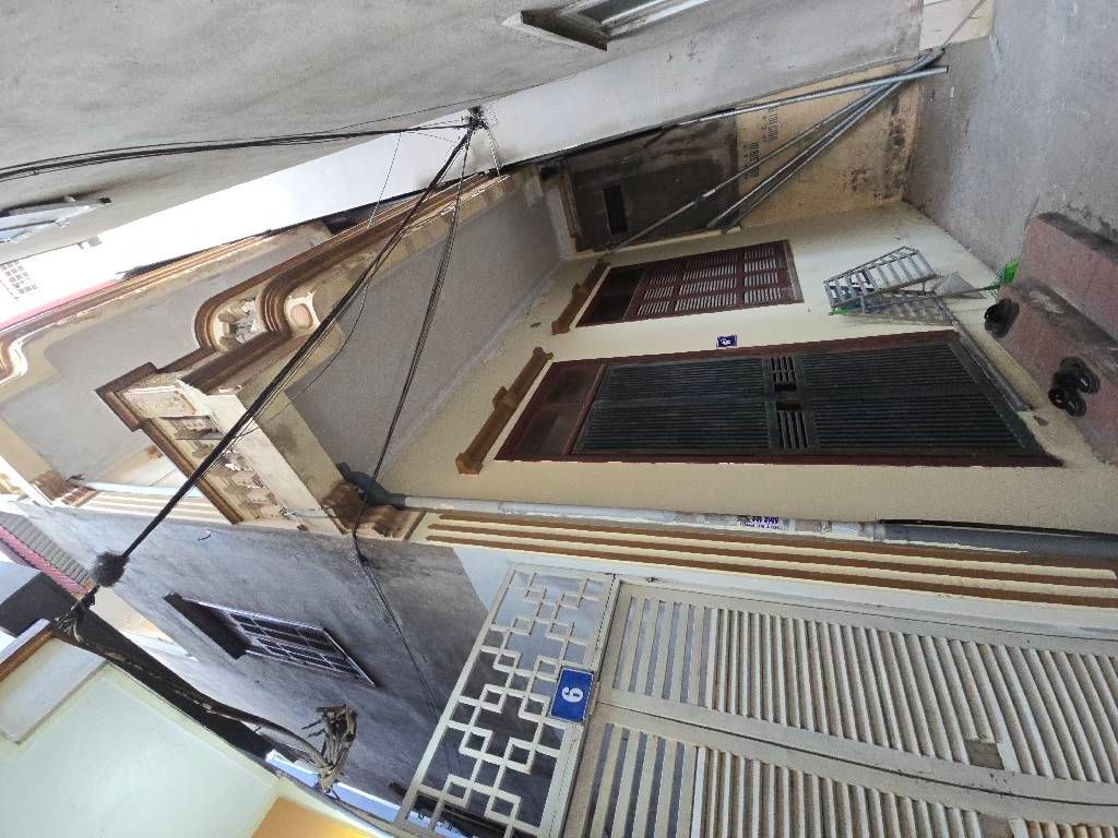 Bán nhà Bằng B - diện tích 55m2 3 tầng - Mặt nghách, cách ô tô 30m - giá 10 tỷ