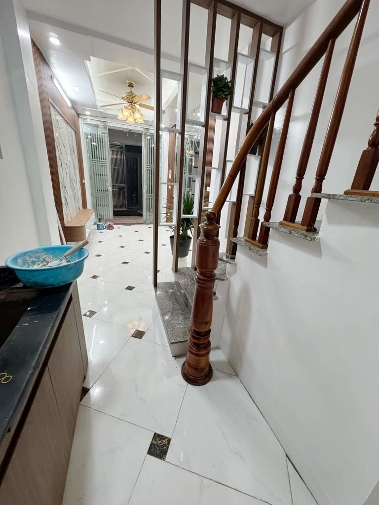 Bán nhà Lĩnh Nam - diện tích 54m2 4 tầng - nhà trong ngõ - giá 3,9 tỷ